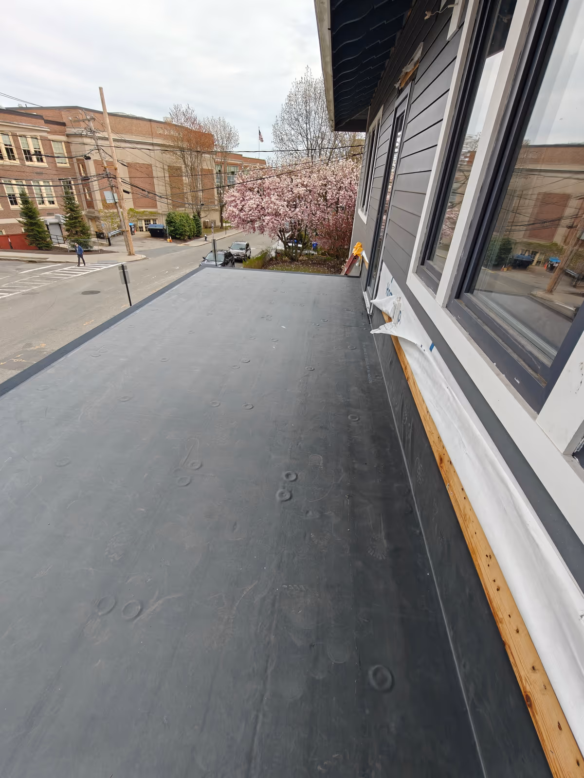 EPDM rubber roof service example